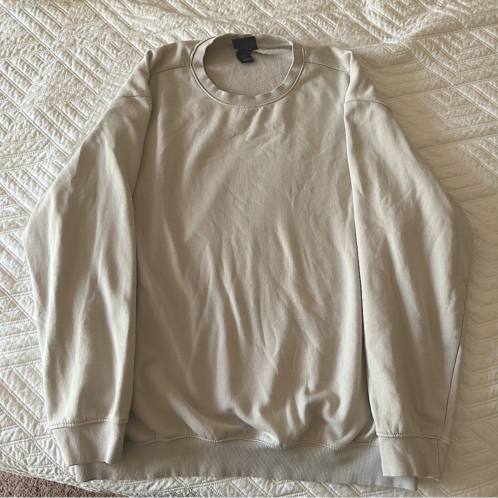 H&M Large Light Grey Crewneck Sweater